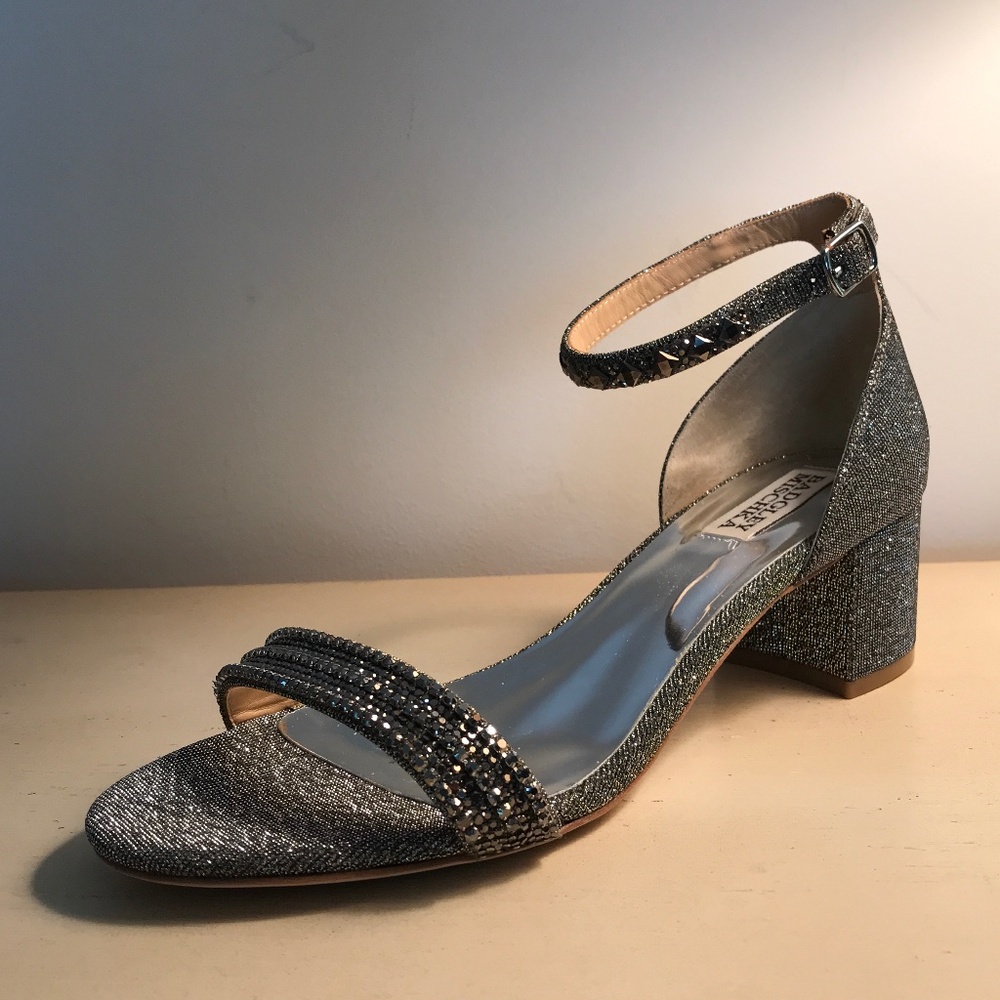 BADGLEY MISCHKA UNNA METALLIC SANDALS 8.5 NWT